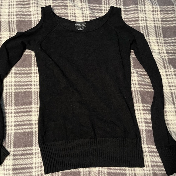 Sweater - Picture 1 of 1